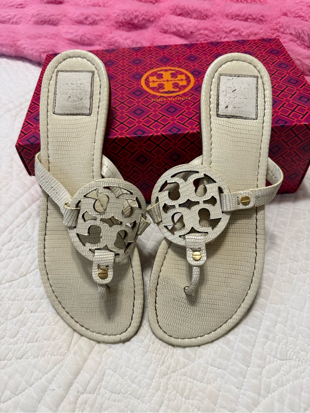 Tory Burch Ivory Textured Miller Logo Thong Sandals
